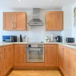 Hub - Ideal For Couples Families - Pass The Keys * Leeds (West Yorkshire)