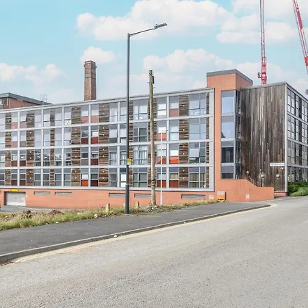 Hub - Ideal For Couples Families - Pass The Keys *