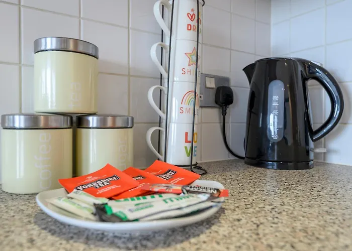 Hub - Ideal For Couples Families - Pass The Keys *