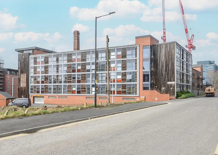 Hub - Ideal For Couples Families - Pass The Keys *